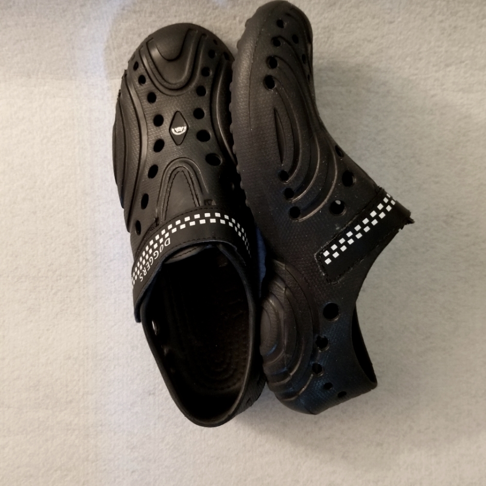 Doggers slip-on Croc-like clogs Size W9/10